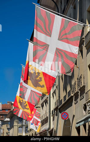 Bunte Fahnen Altstadt Bern Schweiz Stockfoto