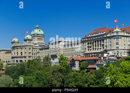 Bundeshaus Federal Palace und das Bellevue Hotel Bern Schweiz Stockfoto