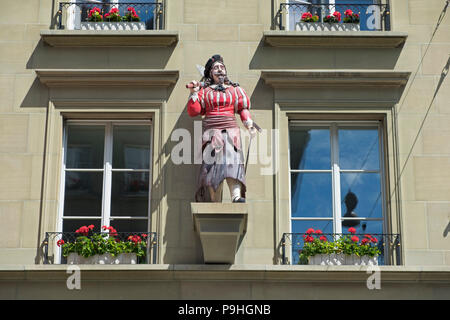 Bunte statue Rathaus Apotheke Rathaus Apotheke Kramgasse Altstadt Bern Schweiz Stockfoto