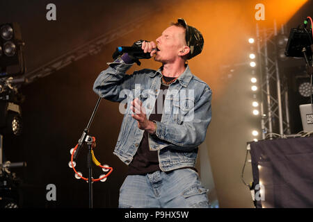 Stereo MCs auf dem Cornbury Music Festival, tolle Tew, Oxfordshire, UK. Juli 13, 2018 Stockfoto