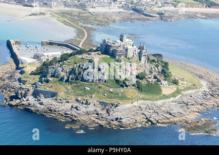 St Michael's Mount, Marazion, St Ives, Cornwall, UK. Bird's Eye View. Stockfoto