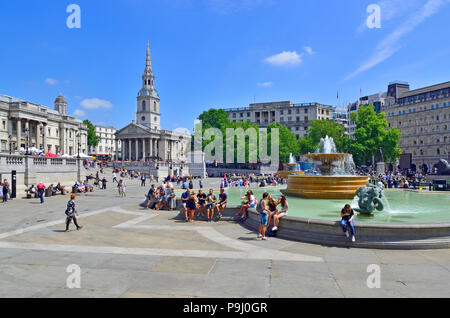 Trafalgar Square an einem sonnigen Tag im Juli. London, England, UK. Stockfoto