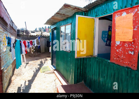 Johannesburg, Südafrika, 11. September 2011, kleine Kinderkrippe Kindertagesstätte Vorschule in einem Vorort von Soweto Nachbarschaft Stockfoto