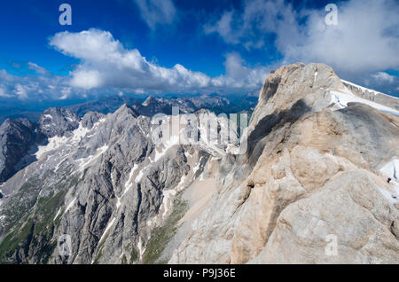 Marmolada Massiv, Dolomiti, Itay. Spektakuläre Aussicht auf die Punta Rocca und anderen Gipfeln der Dolomiten Stockfoto