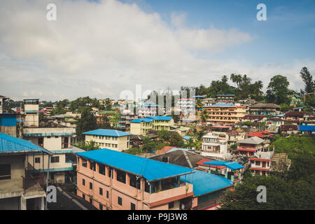 Indien Andamanen Inseln Port Blair. Alte Häuser dicht besiedelten Gebieten der Städte in Indien. Dichte Bauweise der asiatischen Städte. Stockfoto