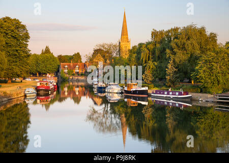 Ansicht bei Sonnenaufgang der Themse in Abingdon-on-Thames, Oxfordshire, England, Vereinigtes Königreich, Europa Stockfoto