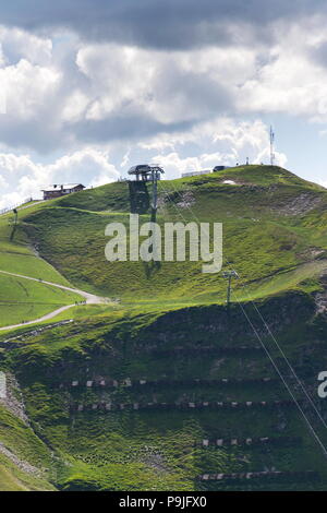 Biker trail Schattberg-Ost Bergstation, Saalbach-Hinterglemm, Alpen, Österreich Stockfoto