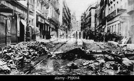 Spanischer Bürgerkrieg 1936-39. Madrid, Auswirkungen von einem Luftangriff auf die Straßen der Stadt, Dezember 1936. Stockfoto