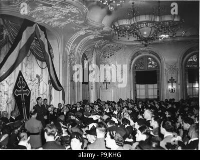 Privater Empfang durch General Charles De Gaulle zur französischen Kolonie im Savoy Hotel in ... Stockfoto