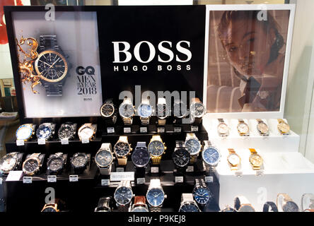 Hugo Boss Stores Metzingen Stockfotografie Alamy