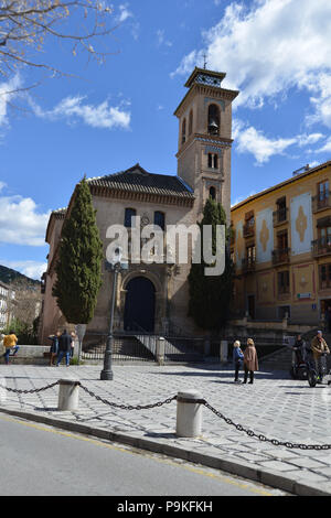 Europa, Spanien, Andalusien, Granada Iglesia de San Gil y Santa Ana Stockfoto