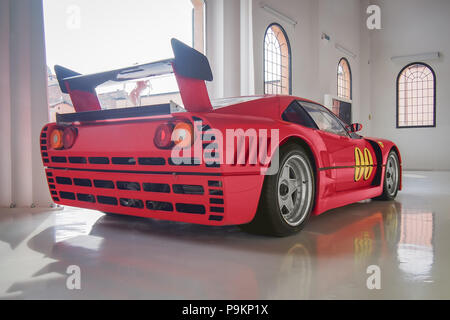 MODENA, ITALIEN - Juli 21, 2017: 1985 Ferrari GTO Evoluzione (Rückansicht) in den Enzo Ferrari Museum. Stockfoto