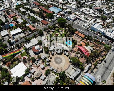 Parque Infantil y sus Juegos mecánicos. Vista aérea de la colonia Modelo de Hermosillo Foto: (NortePhoto/LuisGutierrez) ... Keywords: dji, Aérea, djimavic, mavicair, Luftbild, Luftaufnahmen, Paisaje Urbano, fotografia, Foto aérea Aérea, urbanístico, Urbano, urban, Plano, arquitectura, arquitectura, Diseño, Diseño arquitectónico, arquitectónico, Urbe, Ciudad, Kapital, Luz de Dia, dia Urbe, Ciudad, Hermosillo, urbane Landschaft, Landschaft urban Stockfoto
