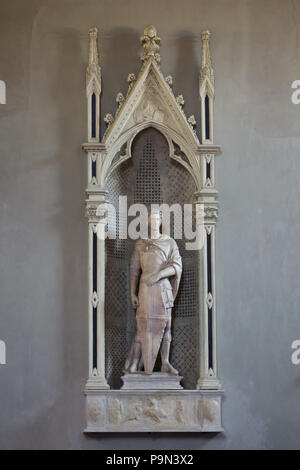 Marmorstatue des Heiligen Georg von der italienischen Renaissance Bildhauer Donatello (1416-1417) auf der Anzeige im Bargello Museum (Museo Nazionale del Bargello) in Florenz, Toskana, Italien. Stockfoto