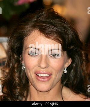 ELIZABETH HURLEY 2003 Foto von John Barrett/PHOTOlink.net Stockfoto