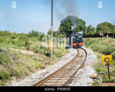 Eine Garratt Dampflokomotive der Victoria Falls Brücke. Simbabwe Stockfoto