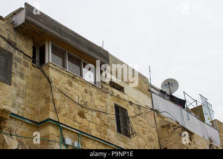 Eine Arabische Apartment in einer der Straßen, die zum Tempelberg Felsendom muslimischen Heiligtum in Jerusalem Israel Stockfoto