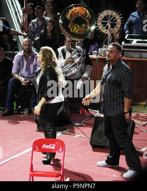 La dica Jenny Rivera la Diva de La Banda en El Palenque de Leon * Gto 21012.. Hermano de Jenny Rivera ...01/Feb/2012..*** Foto: Personal/NortePhoto**.* Keine * Verkauf * Stockfoto