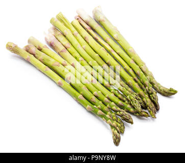 Gruppe von rohem Spargel auf weißem Hintergrund Stockfoto