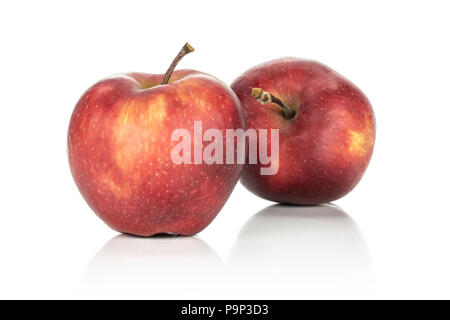 Frische Äpfel zwei Red Delicious auf weißem Hintergrund Stockfoto