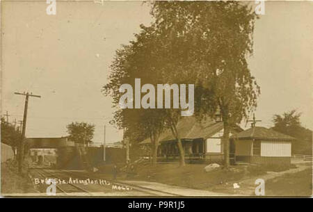 . Englisch: Frühe Postkarte von Arlington Heights Station. ca. 1907-1915 152 Arlington Heights Station Postkarte Stockfoto