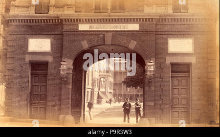 194 Bellevue Hospital, New York City; Eingang gateway Wellcome L 0031119 Stockfoto