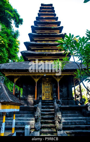 Pelinggih im Pura Goa Lawah, Pesinggahan, Dawan, Klungkung Bali Stockfoto