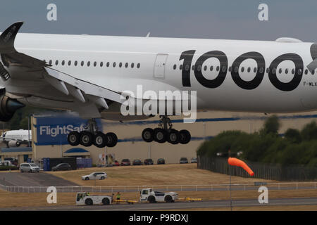 Airbus A350-1000 Anzeigen in Farnborough International Airshow 2018 Stockfoto