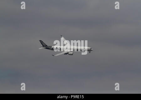 Airbus A350-1000 Anzeigen in Farnborough International Airshow 2018 Stockfoto