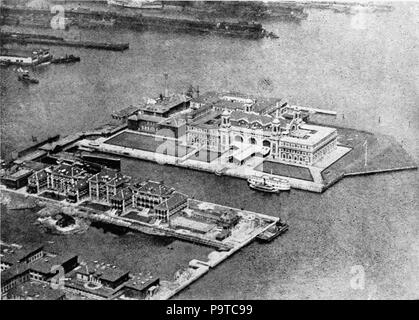 335 Collier's 1921 New York (city) - Immigration Station auf Ellis Island Stockfoto