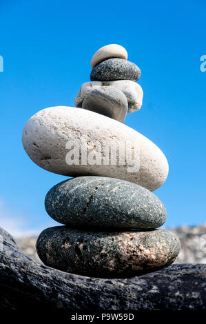 Rock Stapel oder Stapeln auf einem Strand Stockfoto