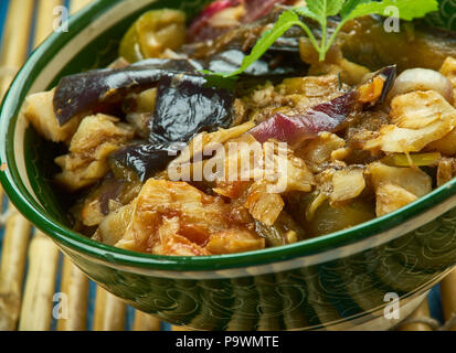 Iromba - Manipur Küche, Geschirrspülmaschine wird aus fermentiertem Fisch gemacht. Stockfoto