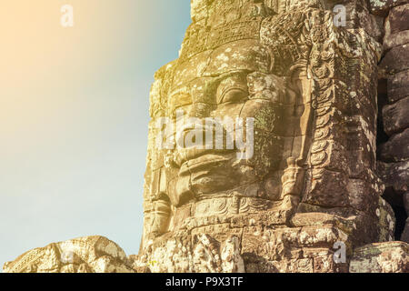 SIEM REAP - Januar 04, 2015: Historische Ruinen von Bayon Tempel in Angkor Komplex in der Nähe von Am 04 Januar, 2015 in Siem Reap, Kambodscha. Stockfoto