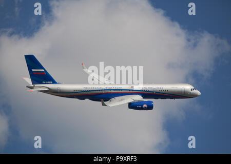 Die Tupolew Tu-214 auf Jet für die Teilnahme an den Vertrag über den Offenen Himmel Kontrollmissionen in der Luft ausgestattet. Stockfoto