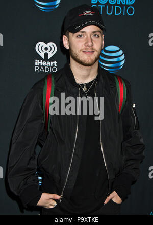 Bala Cynwyd, PA, USA. Mai, 2018. Amerikanische Singer-Songwriter Bazzi Visits Q102 Performance Theater. Stockfoto