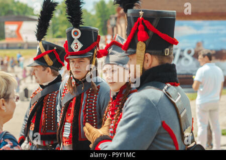 Novokuzneck, Russland - 01.07.2018: Soldaten in der alten Form der Zeit Napoleons Stockfoto