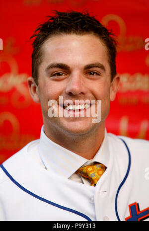 All-Star dritter Basisspieler David Wright - Der erste Met Spieler in Wachs verewigt - wird der glückliche Gewinner der letzten Woche Mets" Wettbewerb "Fandemonium bei Madame Tussauds an der 42nd Street am Times Square, New York City. April 10, 2007 © Walter McBride/MediaPunch Stockfoto