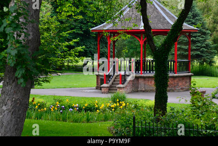 Musikpavillon in der Spaziergänge, historischen Park aus dem 18. Jahrhundert mit Wanderwegen. Kings Lynn, Norfolk, England, Großbritannien Stockfoto