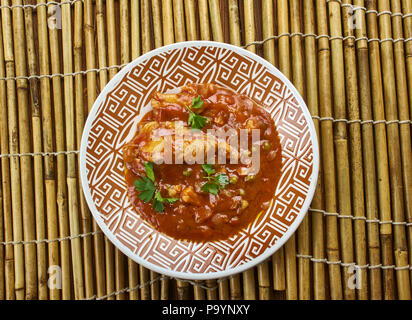 Katla Macher Tel O'Meara, Bengali Fisch Curry Stockfoto