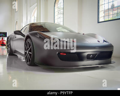 MODENA, ITALIEN - Juli 21, 2017: 2011 Ferrari LaFerrari M5 Prototyp in den Enzo Ferrari Museum. Stockfoto