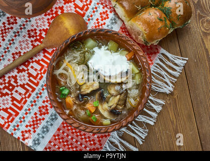 Kapustnica - traditionelle slowakische Weihnachten sauerkraut Suppe Stockfoto