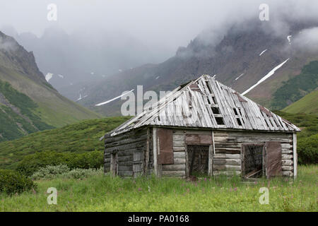 Blockhaus in der Wildnis Kamtschatka, Russland Stockfoto