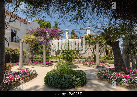 Ravello, Italien - 16. Juni 2017: Garten der Villa Rufolo in Ravello. Amalfiküste Italien Stockfoto