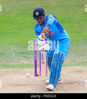 LEEDS, England - Juli 17: MS Dhoni während des 3 Royal London einen Tag Länderspiel zwischen England und Indien bei Headingley Cricket Ground am 17 Juli, 2018 in England. Stockfoto