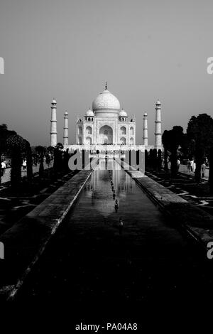 Das Taj Mahal, UNESCO-Weltkulturerbe, Agra, Uttar Pradesh, Indien Stockfoto