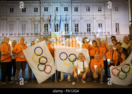 Turin, Italien. 19 | Juli, 2018. Fackelzug zur Unterstützung von Turin Bewerberstadt für die Olympischen Winterspiele 2026. Stockfoto