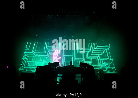 Rom, Italien. 19. Juli 2018. die Chemical Brothers im Konzert an Rock in Rom. Auf dem Bild die Chemical Brothers Credit: Unabhängige Fotoagentur/Alamy leben Nachrichten Stockfoto