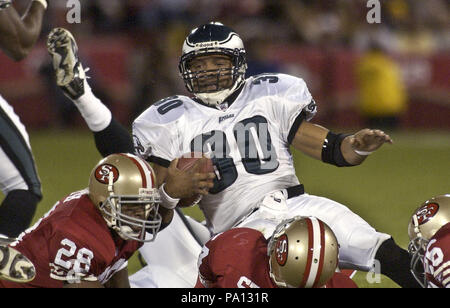 San Francisco, Kalifornien, USA. 25 Nov, 2002. Philadelphia Eagles running zurück Brian Mitchell (30) am Montag, 25. November 2002 in San Francisco, Kalifornien. Die Adler besiegten die 49ers 38-17. Credit: Al Golub/ZUMA Draht/Alamy leben Nachrichten Stockfoto