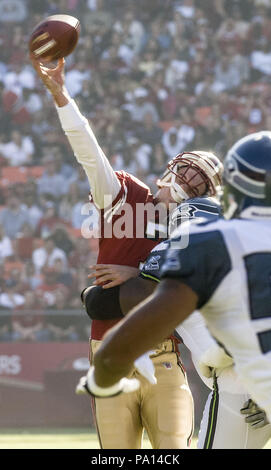 San Francisco, Kalifornien, USA. 20 Nov, 2005. San Francisco 49ers quarterback Ken Dorsey (7) am Sonntag, 20. November 2005 in San Francisco, Kalifornien. Die Seahawks besiegten die 49ers 27-25. Credit: Al Golub/ZUMA Draht/Alamy leben Nachrichten Stockfoto