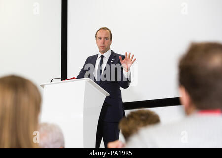 Bury St Edmunds, Großbritannien. Juli 2018 20. Matt Hancock neu ernannten Gesundheit und Soziales Sekretärin stellt fast eine halbe Milliarde Pfund Finanzierung zu den NHS, an der West Suffolk Krankenhaus. Stockfoto